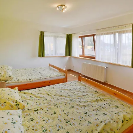 Comfortable With A Private Garden 萨比诺瓦