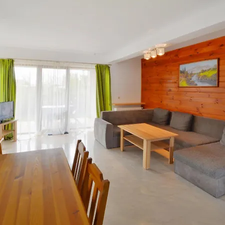 Vakantiehuis Comfortable With A Private Garden Sarbinowo